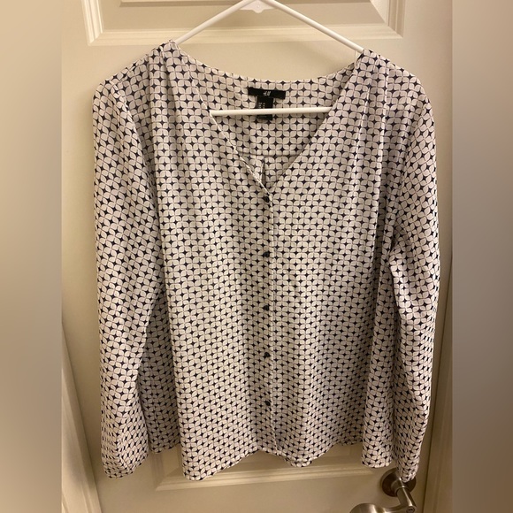 NWOT H&M button down shirt size 10 - Picture 1 of 4